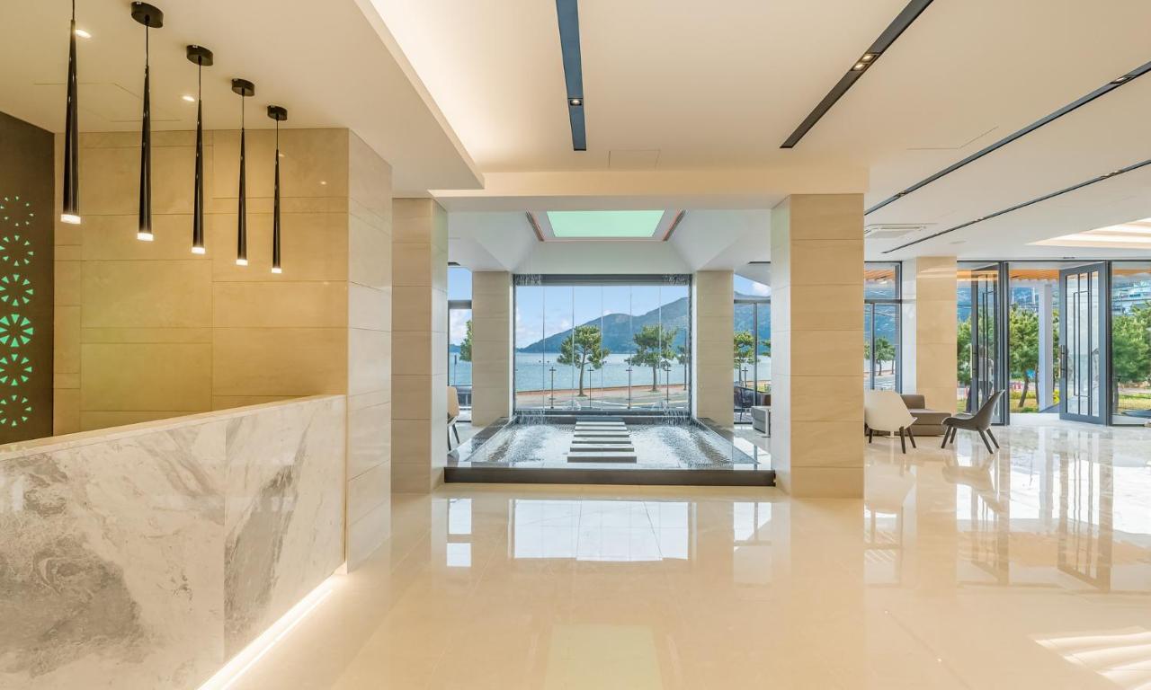 Stubborn Hotel Кодже Экстерьер фото